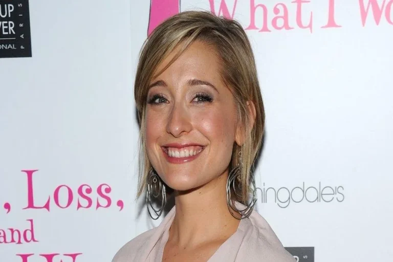 Allison Mack Net Worth