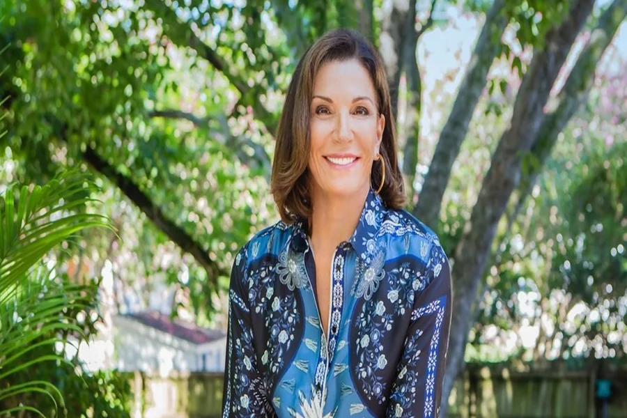 Hilary Farr Net Worth