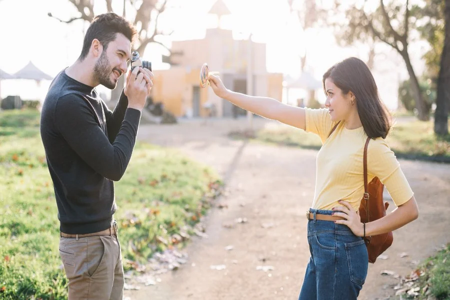 Signs of a Male Chauvinist Husband